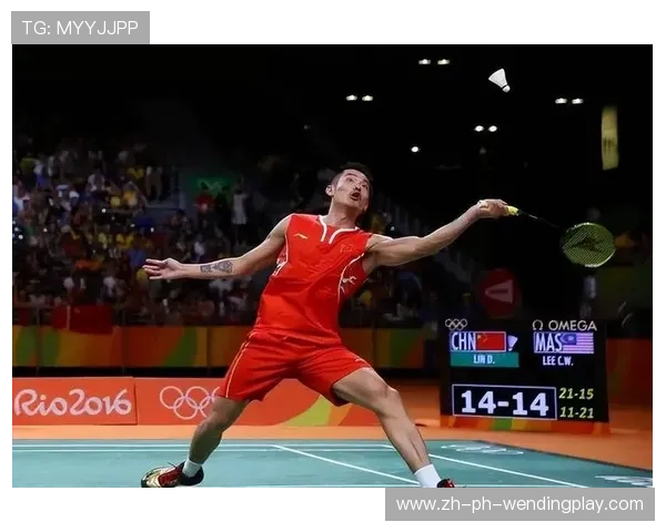 羽毛球击打视频