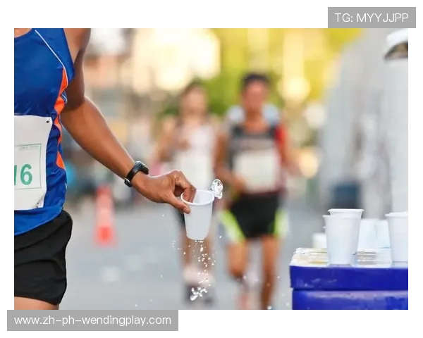 足球能量胶是否成为比赛中快速补能的重要方式与实用品选择标准